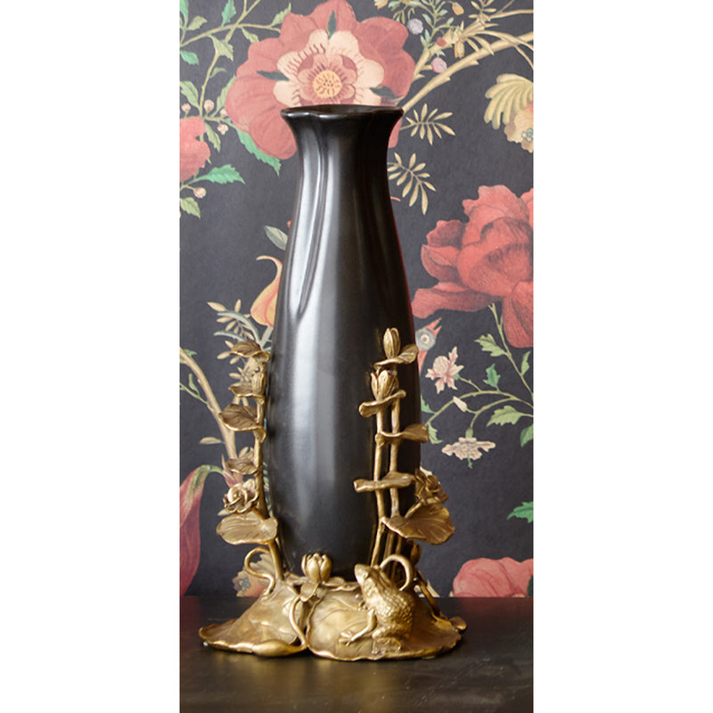 Vase, Art Deco with Bronze Leaves and Frogs