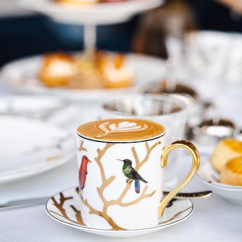 Aux Oiseaux Set of Four Coffee cup and saucers