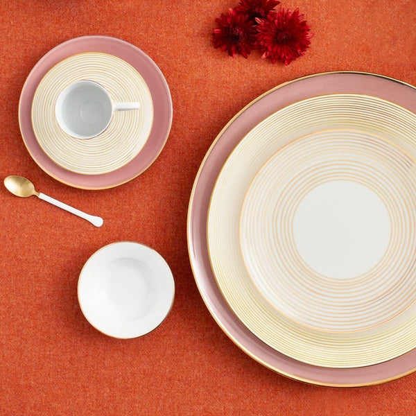 Golden Orbit Plate Setting - Passion Gold